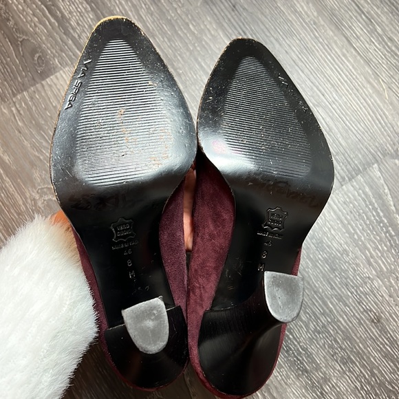 Via Spiga Suede Heel - Picture 6 of 11